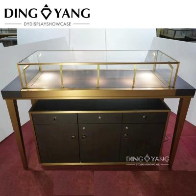 China Jewelry Counter Manufacturers , One Stop Manufacturer,Budget Can Be Adjusted,Ships Fully Assembled Lockable With High-En Te koop