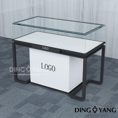 China Jewelry Store Streamline Custom Jewelry Showcases for sale