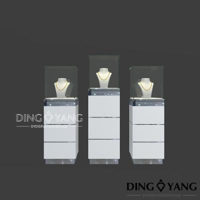 China Lighted Jewelry Store Display Cabinets for sale