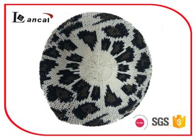 China Acrílico desgarbado de la boina el 100% del ganchillo del modelo del telar jacquar del leopardo para las señoras en venta