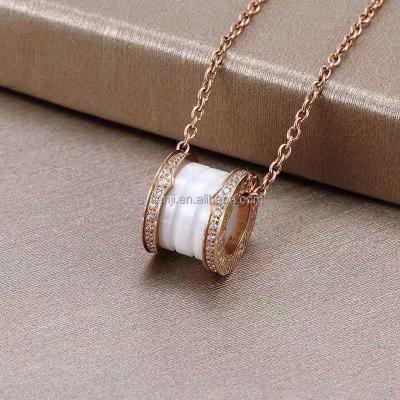 China CLASSIQUE 2021 Fashion Gold Plated Luxury Silver Rose Color Initial Necklace For Women for sale