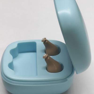 China Super Clear And Low Price Long Working Tme CIC Rechargeable Analog Heysound Hearing Aid for sale