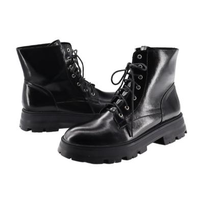 China Round Cover Grade Shoes OEM Lace Up Boots Women Motorcycle Shoes Boots With Thick Unique Flat Woman Boots for sale