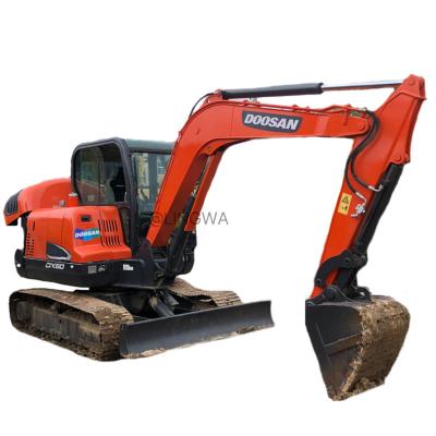 China used Korea Doosan dx60 excavator  in Good Condition  used south  korea excavator 0.3mÂ³ for sale