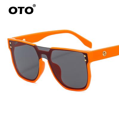 China OTO Anti UV400 Shade Fashionable Square Cream Sunglasses Women 2022 New Big With Oversized Sun Lens for sale