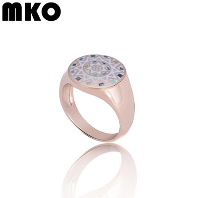 China Wholesale Fashionable OEM Jewelry Ring Lights Enamel Shell 925 Sterling Silver Ring Set For Women for sale