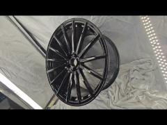 Custom 1-PC Forged Rims 22“ Gloss Black