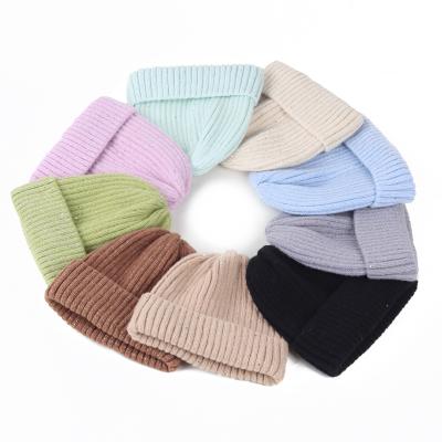 China New COMMON high quality knitted winter hat beanie hat wholesaler in winter knitted hat for sale