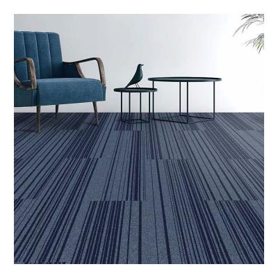 China PP Level Loop Pile  25cm X 100cm Carpet Tiles Easy To Install for sale