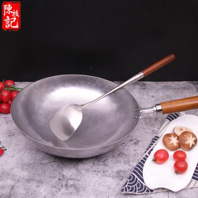 China Sustainable Traditional Chinese Carbon Steel Hand Made Wok Non Stick Pan For Gas Stoves for sale