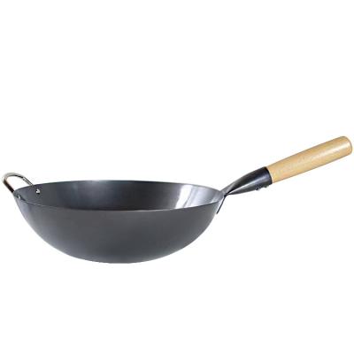 China Viable Chinese Custom Wooden Lid Cooking Wok Kitchen Iron Fast Food Black Iron Frying Pan Wok for sale