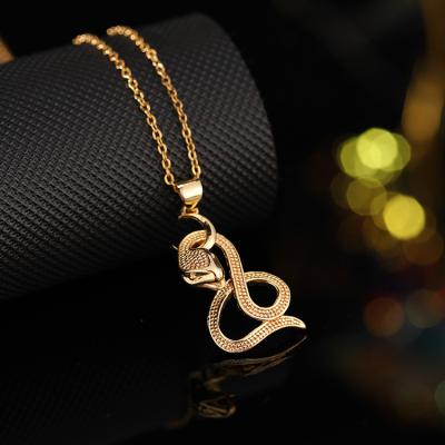 China Fashionable Diamond Ice Out Cuban Link Chians Copper Gold Plated 18k Women's Hiphop Necklace Stamped Snake Pendants Necklace For Women for sale