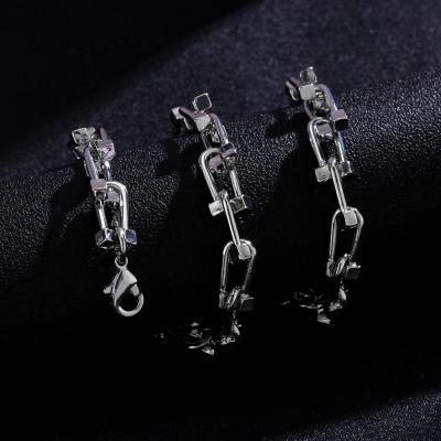 China Hiphop 9mm 18k Zinc Alloy Geometric Plated Gold Necklace Lock Buckle Cuban Chain Necklace Jewelry Set for sale