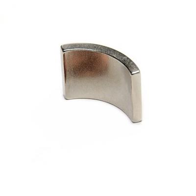 China Moto Strong Magnet N52 Materials Curved DC Neodymium Magnet Motor Magnets for sale