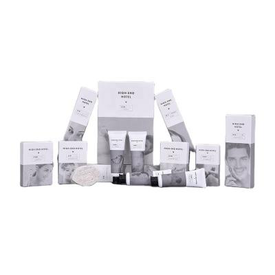 China Hotel Exquisite Disposable Five Star Bathroom Amenities Hotel Toiletries Set Eco-friendly Hotel Toiletries Set for sale