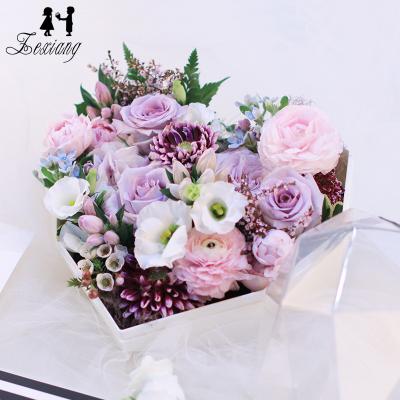 China Clear Acrylic Rose Gift Box Valentine's Day Gift New Love Waterproof Flower Box for sale