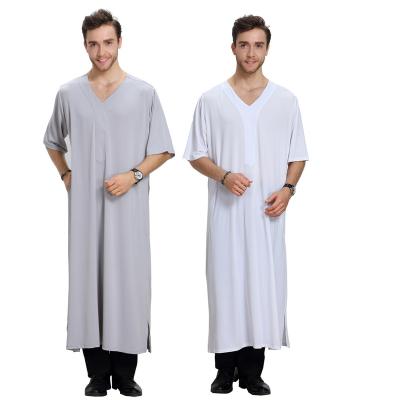 China Wholesale-Polyester Men's Clothing V-neck Islamic Muslim Men's Long Robe Middle East Dubai Thobe Short Sleeve Thobe for sale