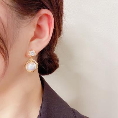 China Vintage Korean elegant luxury fashion short earrings diamond pearl earrings all-match s925 silver needle women's earrings for sale