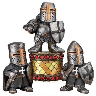 China Europe Customized Funny Medieval War Sculpture Army Guard Statue Outdoor Yard Lawn Decor Resin Knight Garden Gnomes Decorations for sale