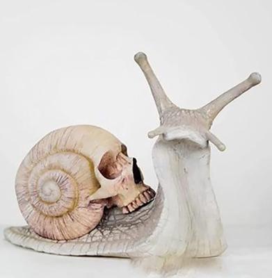 China Europe Halloween Skeleton Snail Resin Crafts Snail Skeleton Sculpture Gothic Decoration for garden Micro Landscape Decoration for sale