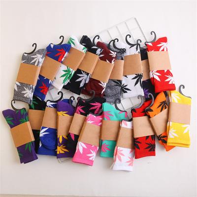 China QUICK DRY Unisex Hip Hop Crew Hemp Leaf Socks Wholesale Cheap High Quality Dress Weed Socks for sale