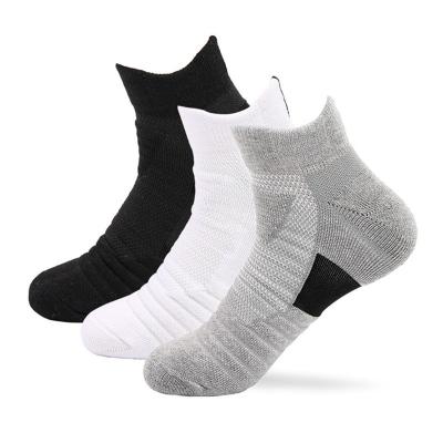 China Wholesale Custom Made Breathable Men's Cheap Running Tennis Elite Sock Athletic Cushioning Terry Sports Sock Ankle Basketball for sale