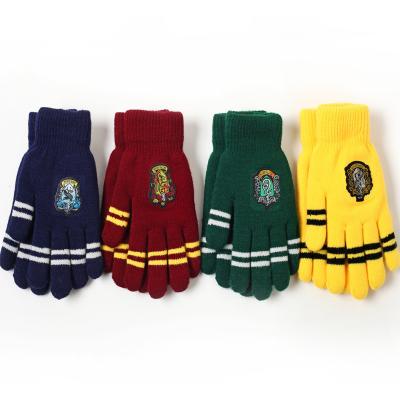 China Harry Knit Potter Knitting Thick Winter Pattern Women Simple Acrylic Soft Gloves Men's Warm Animal Mittens for sale