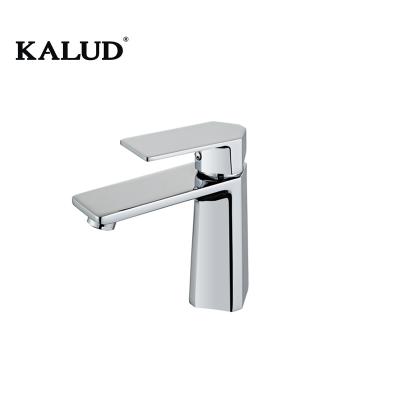 China High Quality Brass Zinc Alloy Handle Body Colored Chrome Faucets Modern Basin Faucet Metered Basin Faucet for sale