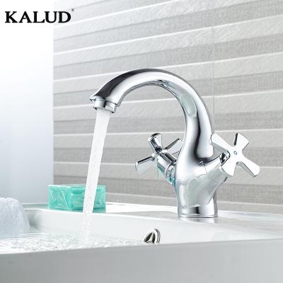 China Traditional Water Metered Faucets Basin Faucet Water Testing Fairings Good Quality Chrome Handle Brass Faucet Dual Taps for sale