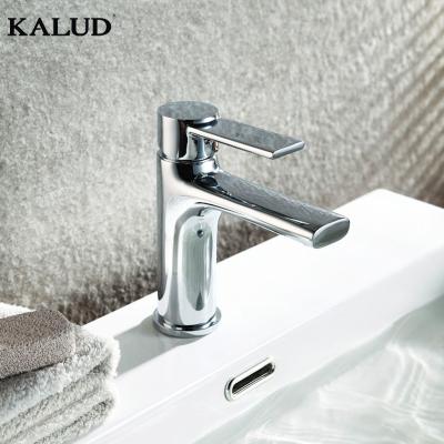 China Modern Design Brass Chrome Color Faucets Single Handle Single Hole Brass Faucet Water Basin Metered Basin Faucets for sale