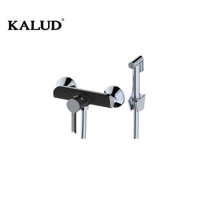 China Priceless UPC Bathroom Chrome Popular Slide Bar Bathtub Shower Faucet Brass Faucet Well Mixer. for sale