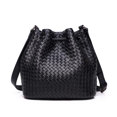 China Others Luxury Handmade Bucket Bag For Women Genuine Leather Lady Messenger Lambskin Purse Custom Woven Logo Sheepskin Shoulder Bags for sale