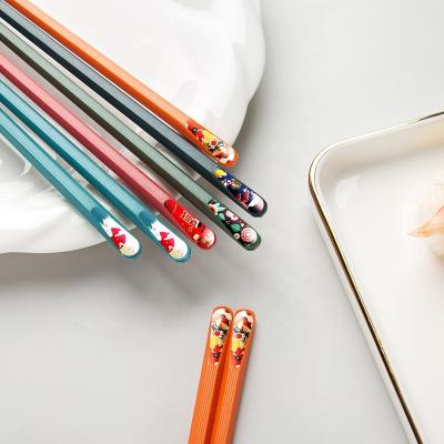 China Reusable Dishwasher Safe Fiberglass Chopsticks 5 Pairs Hand Painted Japanese Style Family Chopsticks Set for sale