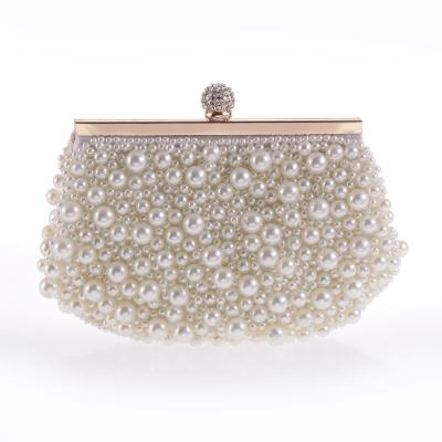 China Fashoion European Fashion Personalized Even Quality Ladies Pearl Clutch for sale