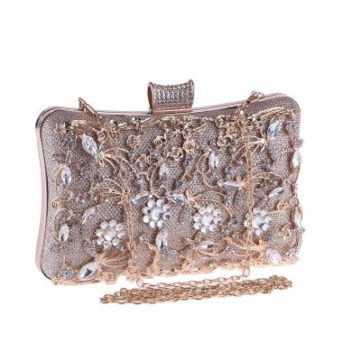 China New Fashionable High-end Hardware Flower Set With Metal Diamond Dinner Bag Handbag Banquet Diamond Clutch Bag for sale