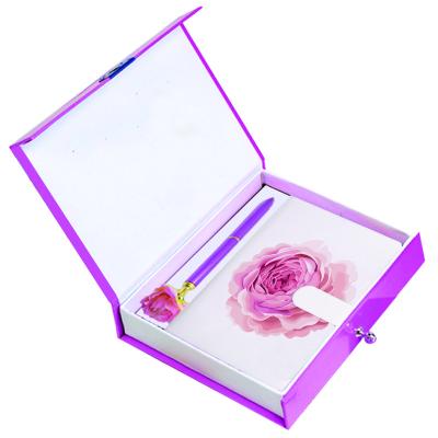 China Boxed set diary with flower gel pen gift set for girls A5 lockable box for sale