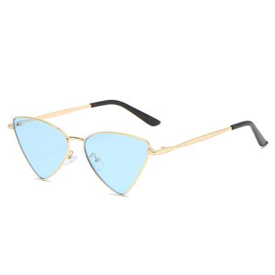 China 2021 newest fashion sunglasses hot sale ladies fashion metal frame triangle stylish sunglasses retro for sale