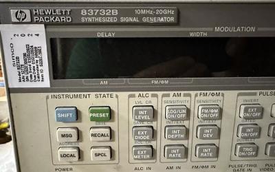 China Keysight (Agilent) 83732B 10 MHz to 20 GHz Synthesized Signal Generator Used Test Equipment for sale