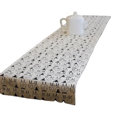 China Reliable Stripe Quality Christmas Table Runner Cotton Table Runner / Wedding Table Runner for sale