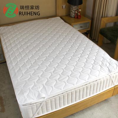 China Bed waterproof waterproof head towel fabric bamboo anti-mites separated urine non-slip mattress cover for sale