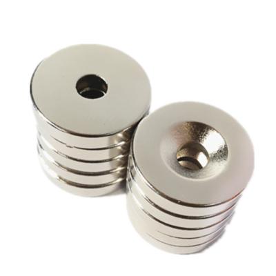 China Industrial Strong Countersunk Magnet N35 N38 N40 N42 N45 N48 N50 N52 Screw Disc Magnets for sale