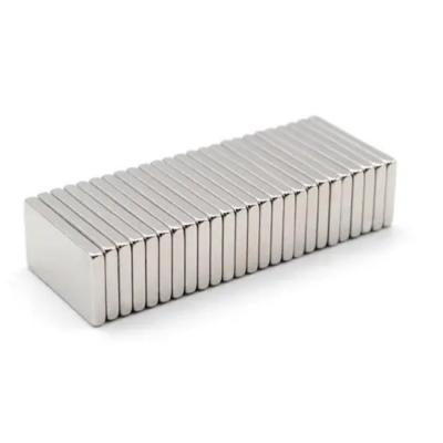 China Industrial Magnet N35 N52 Strong Powerful Square Big Magnets for sale