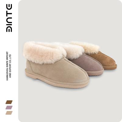 China Around 2020 Furry Solid Cowhide Fashion Sheepskin Winter Cover Ankle Leather Flat Snow Boots For Women for sale