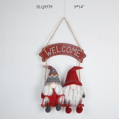 China Popular Christmas Deoration Christmas Plush Gnome Set with Wooden Board Sign Festival Xmas Wall Hanging Ornament for sale