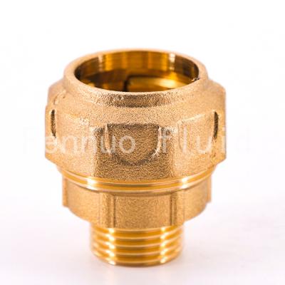 China Connect To PE Pipe System Manufacturers China Compression PE Pipe Fitting Coupler Brass Male Connector 20MM X1/2 for sale