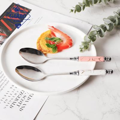 China 2022 Sustainable New And Hot Products PVD Gold Color Teaspoon Set With White Pink Marbling Ceramic Handle 410 Stainless Steel Teaspoon for sale