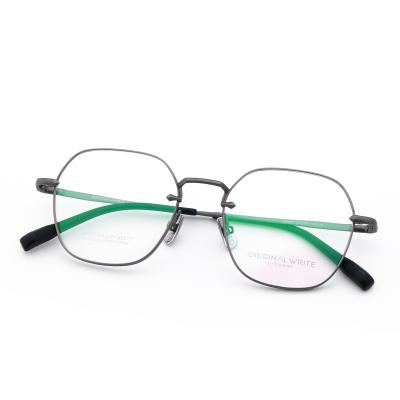 China Thin Safety Glasses Lightweight Comfortable Pure Titanium Optical Frame for sale