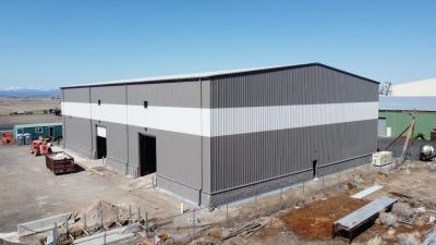 China Hot Dip Galvanized Industrial Steel Building Customizable Steel Frame Prefab Building for sale