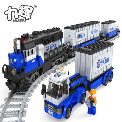 China Construction Toy 1008 Pcs Plastic Train Diy Toy Building Block Brick Wheel for sale