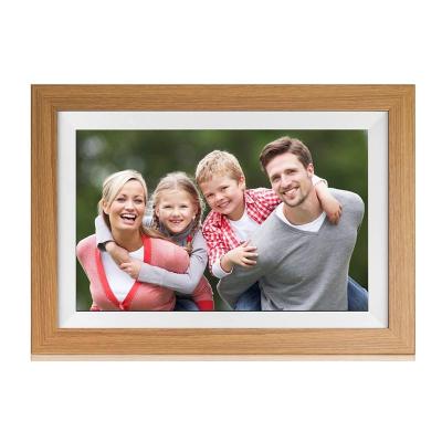 China Using APP of cloud transmission 10 inch HD high resolution digital photo frame and cloud dpf with remote control for sale